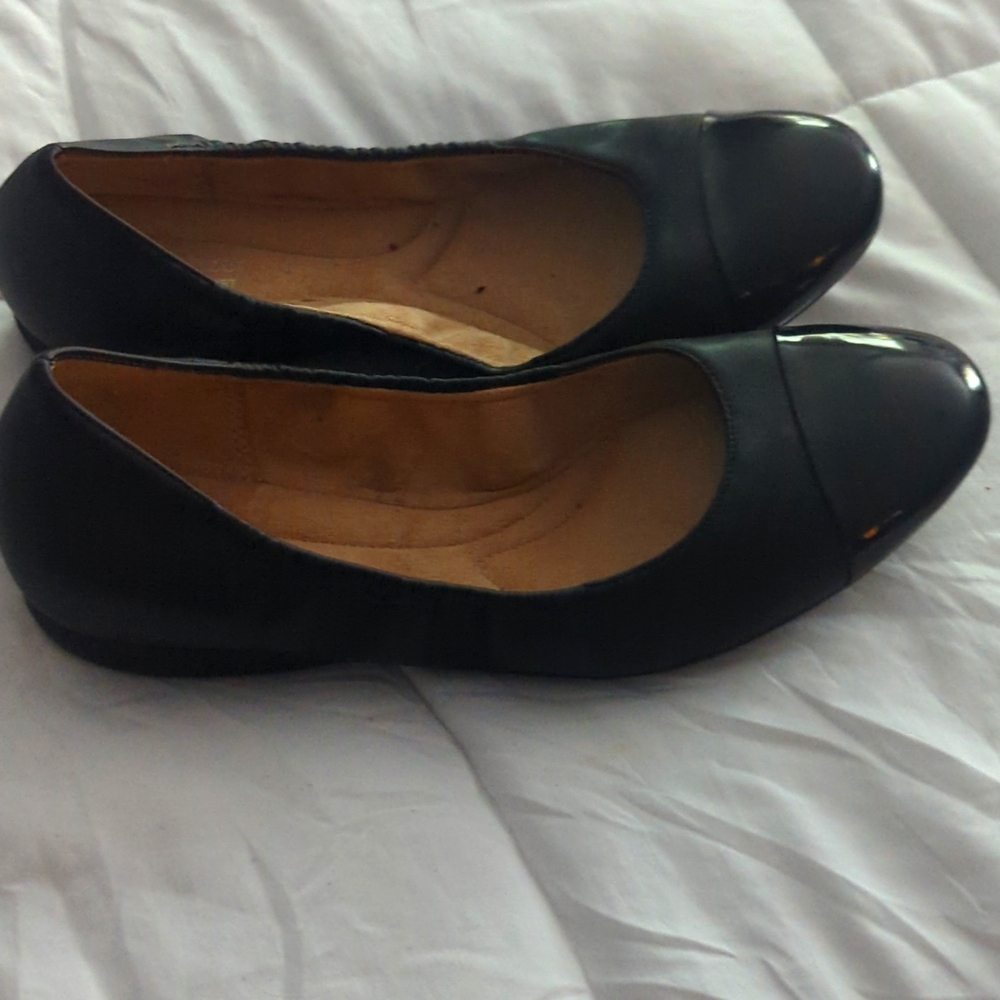 Ballet flats